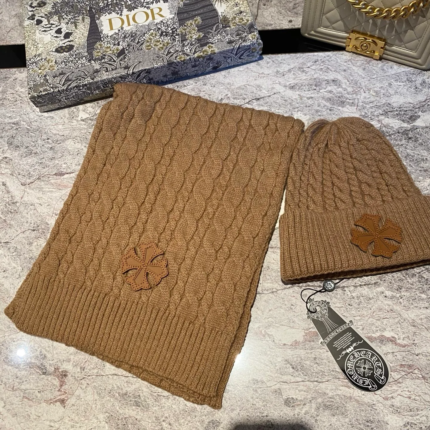 Crow Heart Set: Cashmere Knitted Hat + Scarf🧣